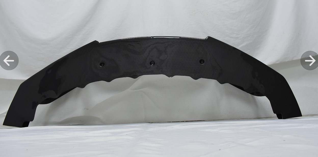 Q60 black s carbonfiber splitter