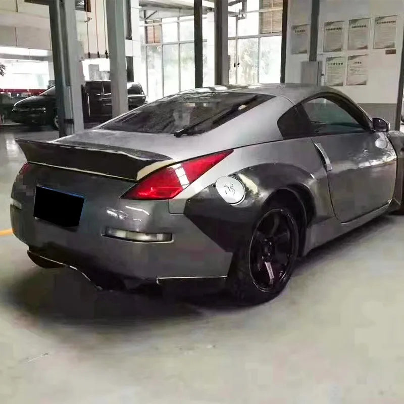 Nissan 350Z Rocket Bunny Z33 wide body kit