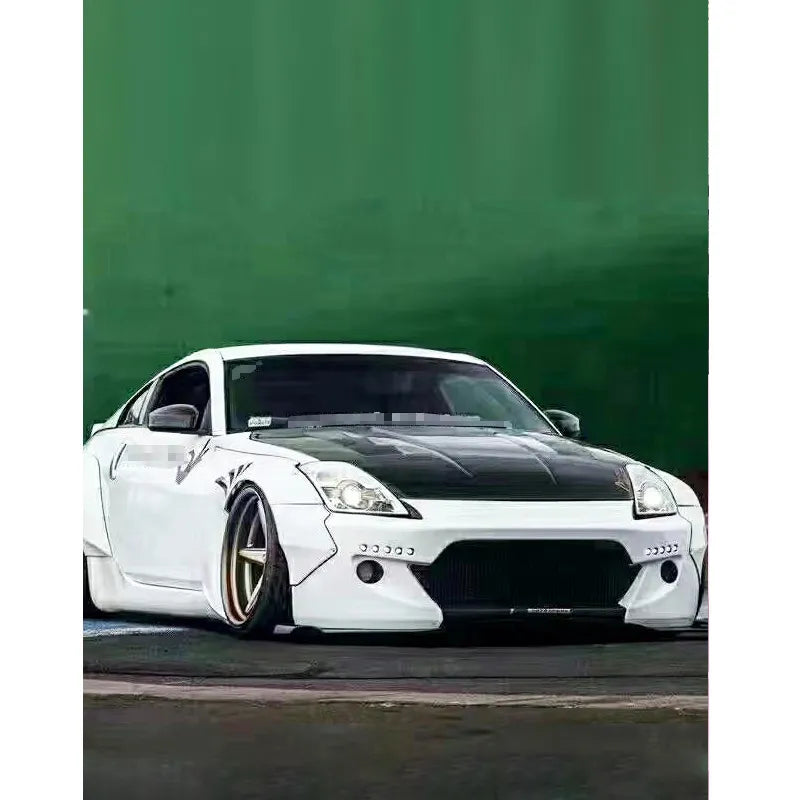 Nissan 350Z Rocket Bunny Z33 wide body kit