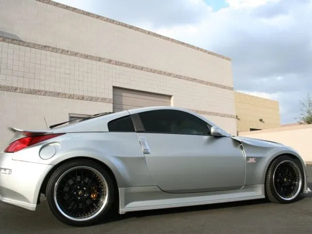 FRP Fenders DO Style For Nissan Z33 350Z