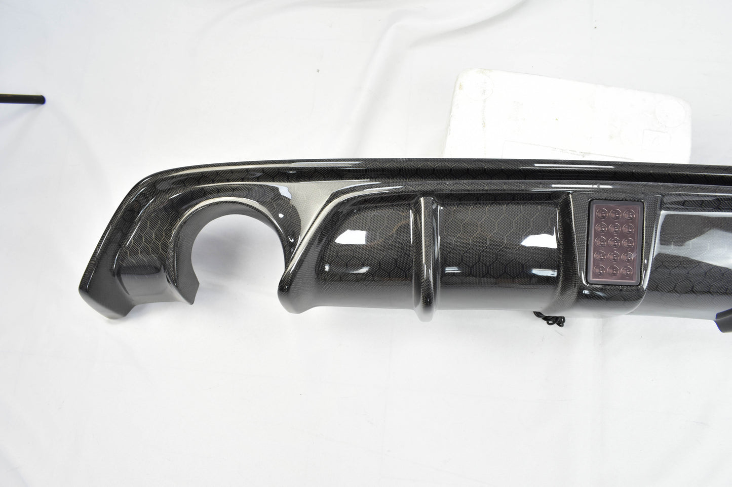 Infiniti Q60 Honeycomb Carbon fiber rear diffuser and wing splatter gu ...